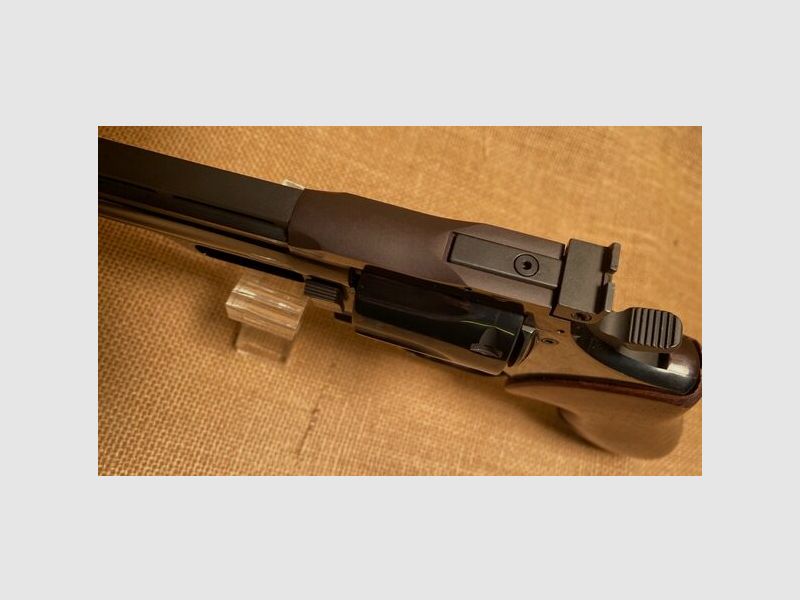 Dan Wesson 15