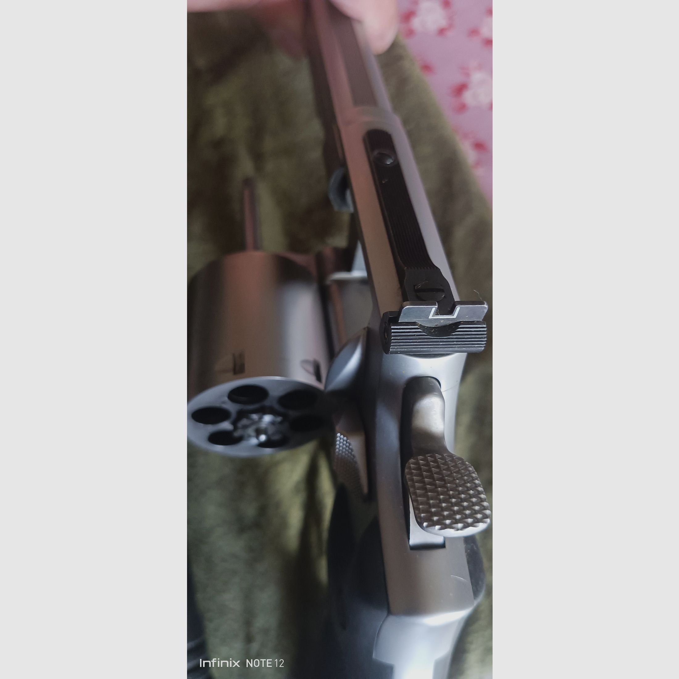 Revolver Smith & Wesson 6" Lauf 