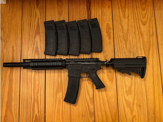 Marker paintball Tiberius T15 z 6 magazynami – używany / nieprzetestowany