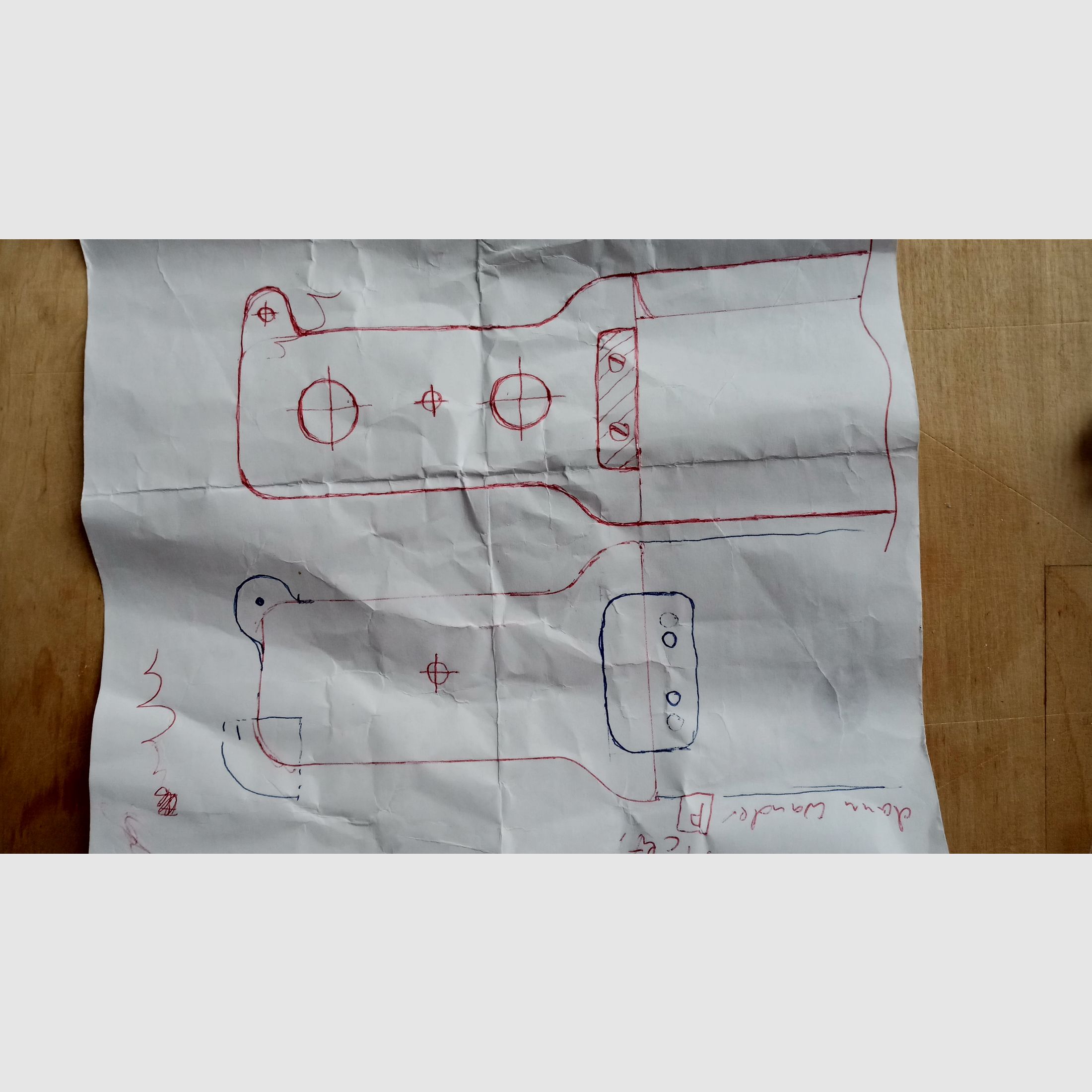Hintere RPG-7 Griffschalen aus Bakelit von 1971 zusammengehörend