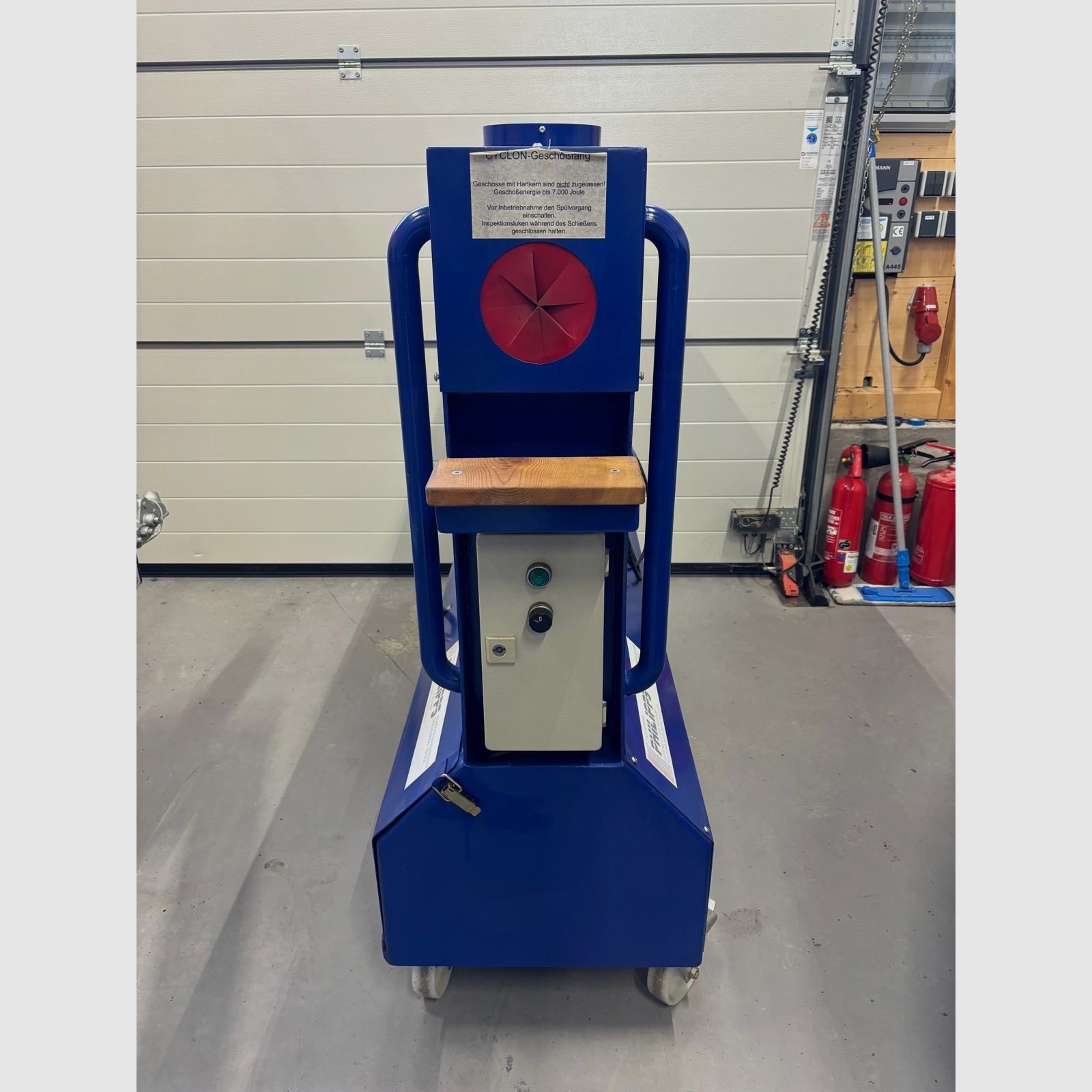 Strzałowy pochłaniacz energii 7000 dżuli stanowisko testowe