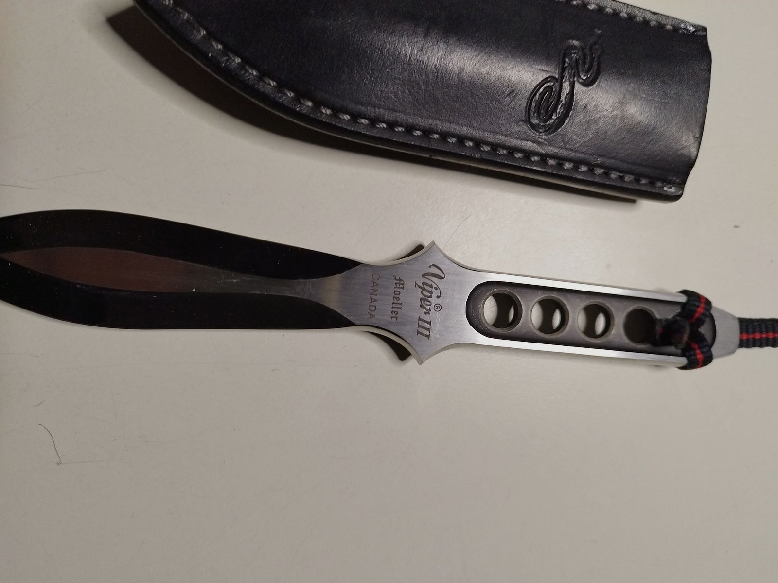 High-quality throwing knife MOELLER Canada VIPER III with leather clip sheath