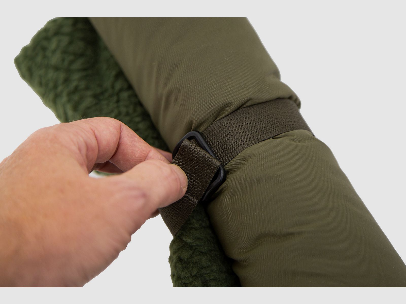 Vêtements Carinthia coussin de siège olive coussin de siège + bâtons, image 6 sur 7