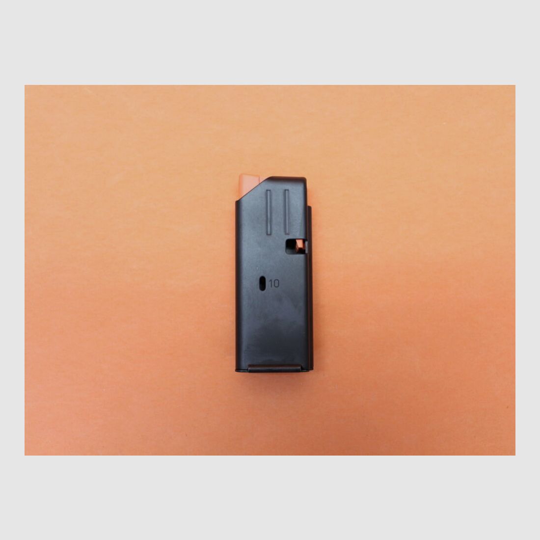Duramag AR-15 9mm: Duramag magazine 10-round 9mm Luger steel, e.g. for Oberland Arms OA-15 PR M9 or similar.
