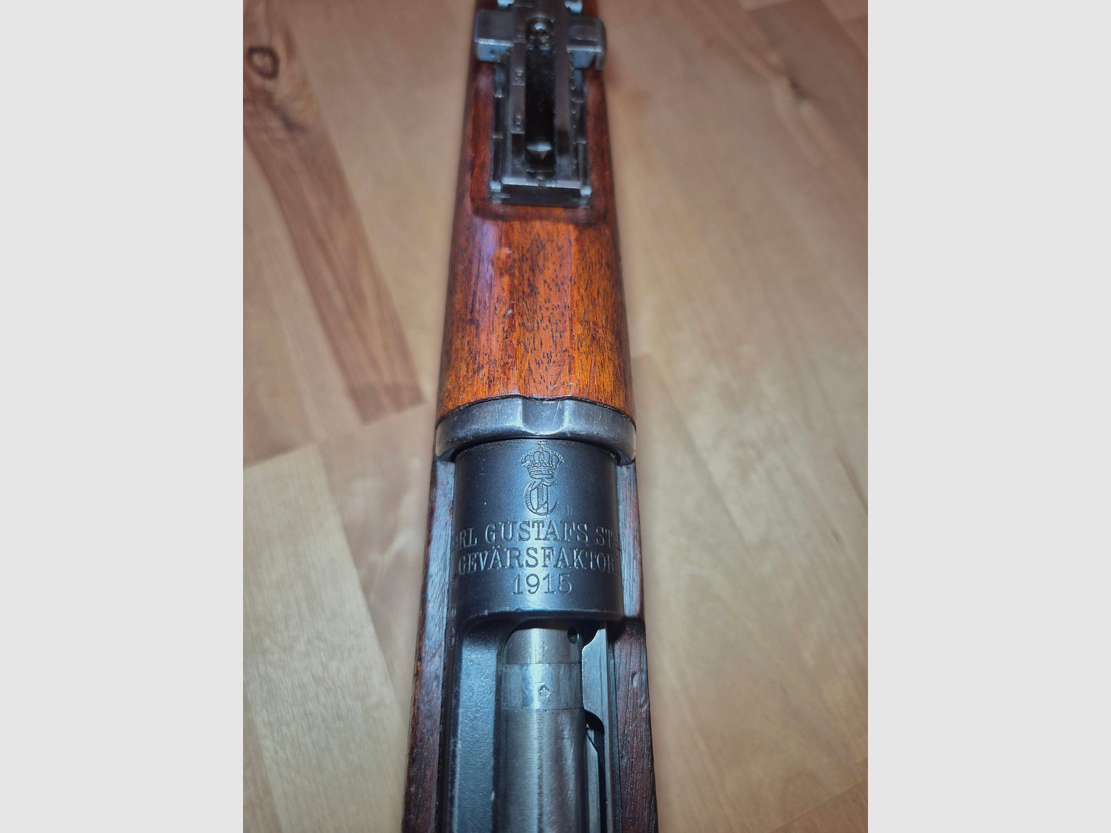 CARL GUSTAFS STADSGEVÄRSFAKTORI Rifle de repetición Schwedenmauser M96 Carl Gustafs 1915, calibre 6,5x55