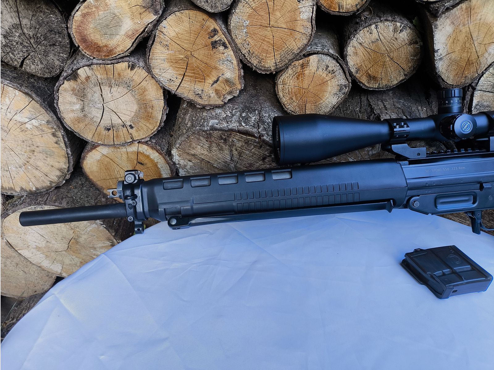 Sig 550 Sport .223 Rem. mit Hawke Sidewinder 30 SF 6-24x56 SR-PRO