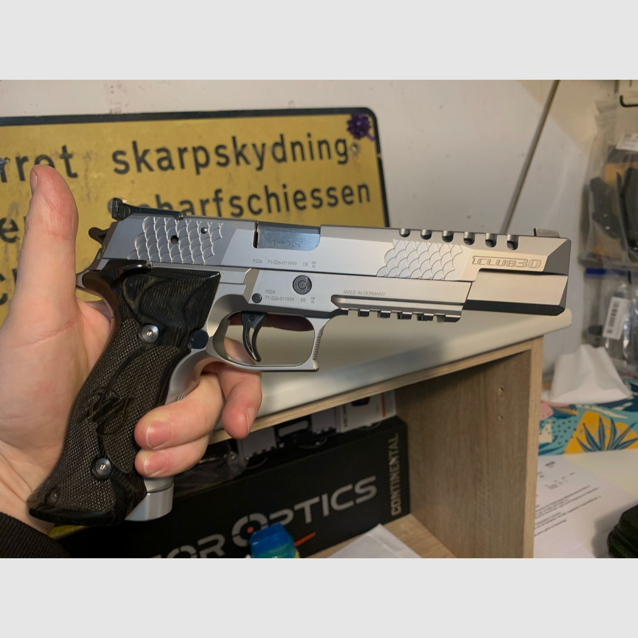 Sig Sauer P226 X-Six  CLUB30 - neuwertig