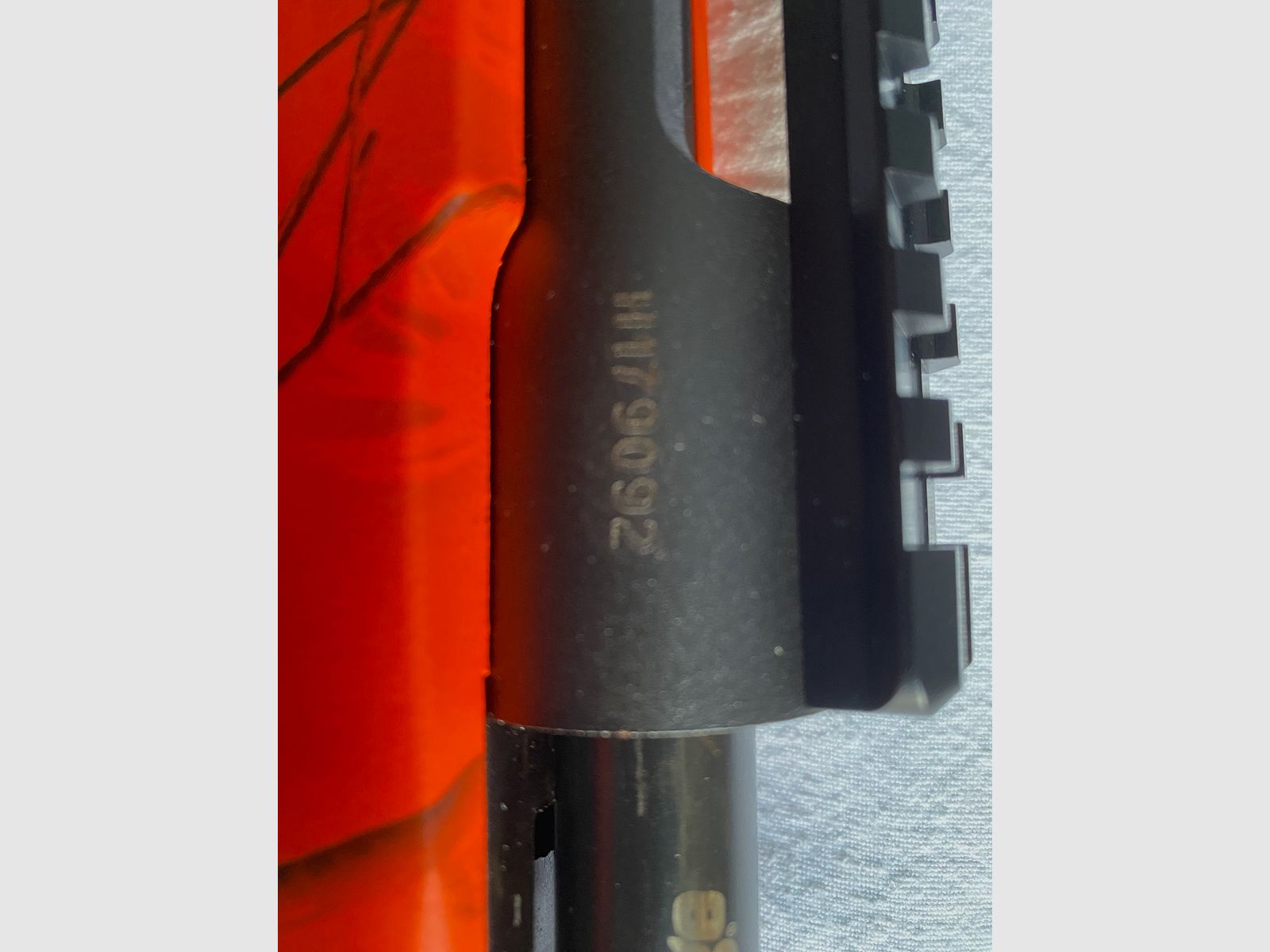 Savage Model 111 Kaliber 9.3x62 mit Montage und Aimpoint Micro T-1 2MOA