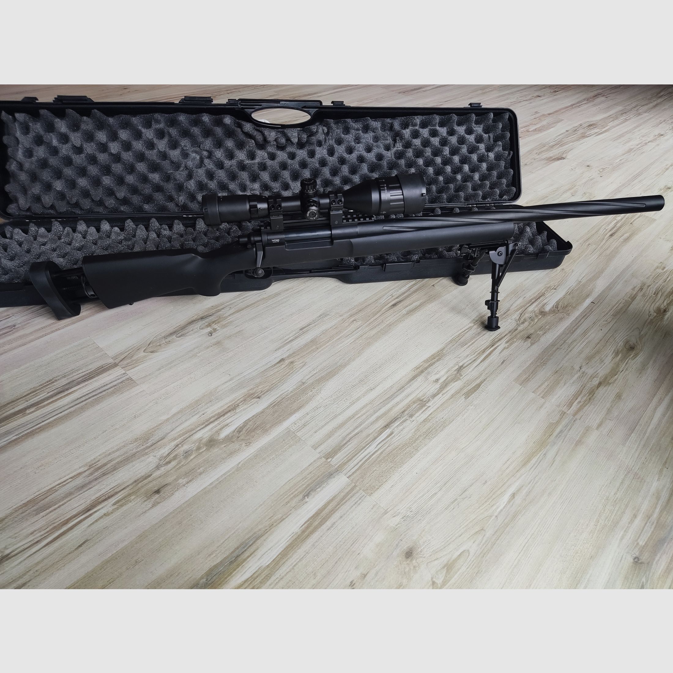 Novritsch SSG4 Gen 1 Airsoft Snajper + akcesoria
