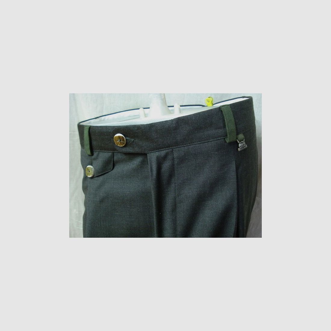 Pantalon de costume taille 58