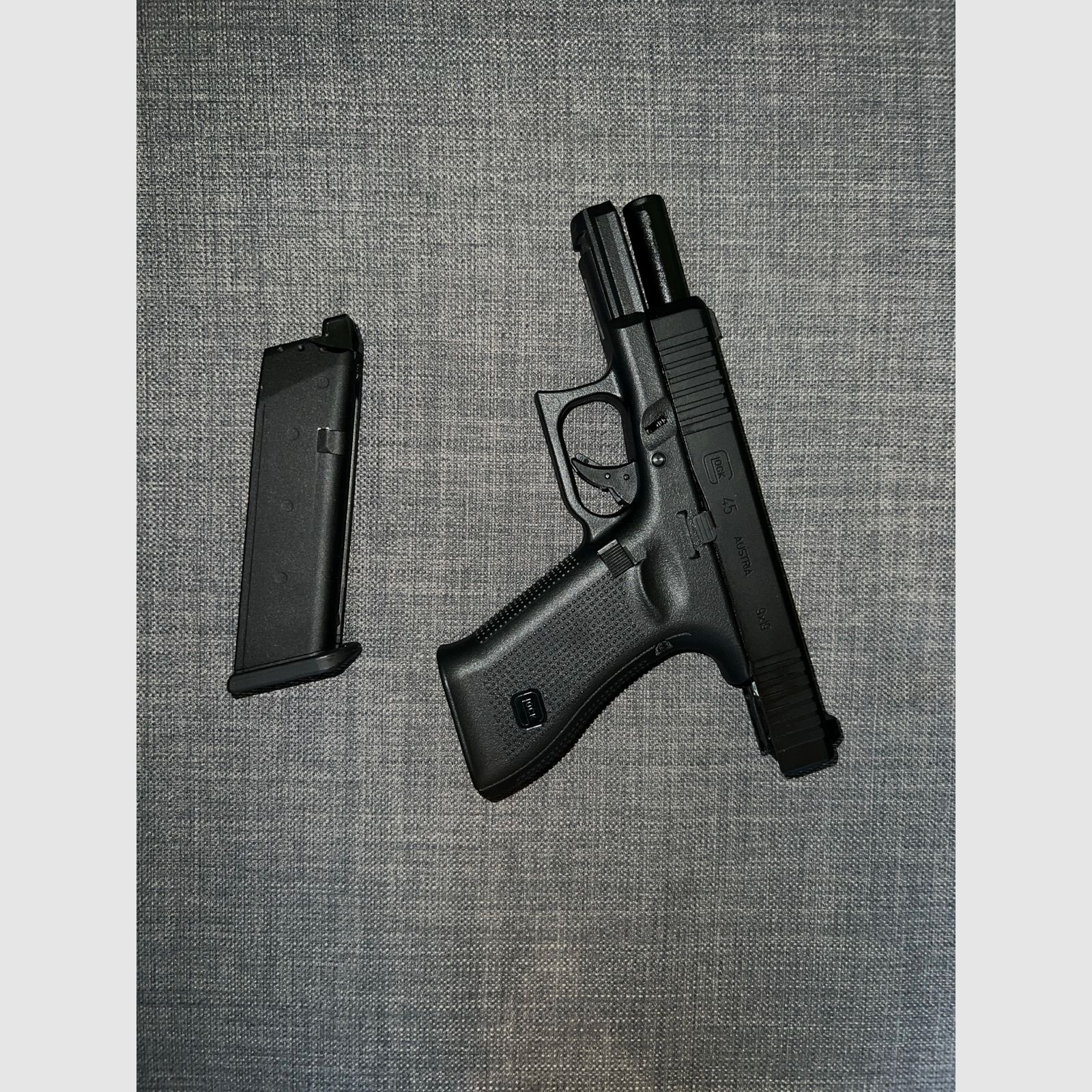 Glock 45 Airsoft mit Metallschlitten GBB 6mm BB schwarz