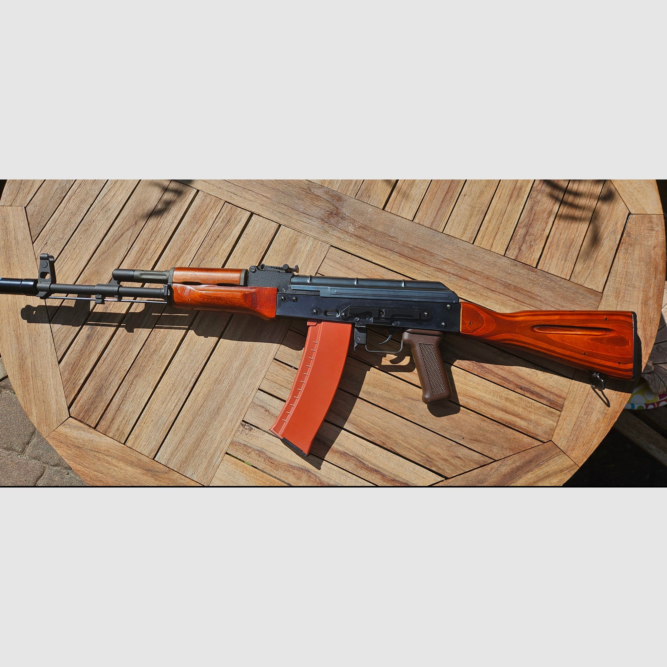 Wei-ETech AK-74 Vollmetall Echtholz AWSS Open-Bolt Gas-Blow-Back