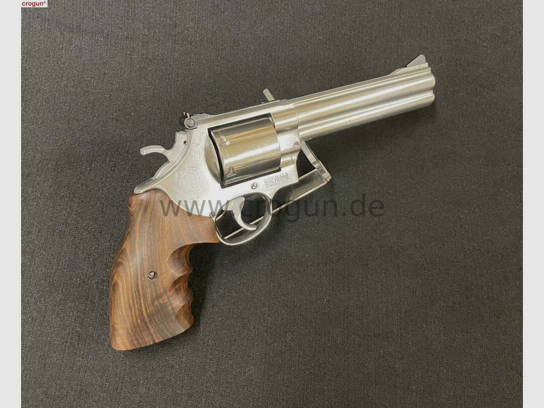 Smith & Wesson	 629-2