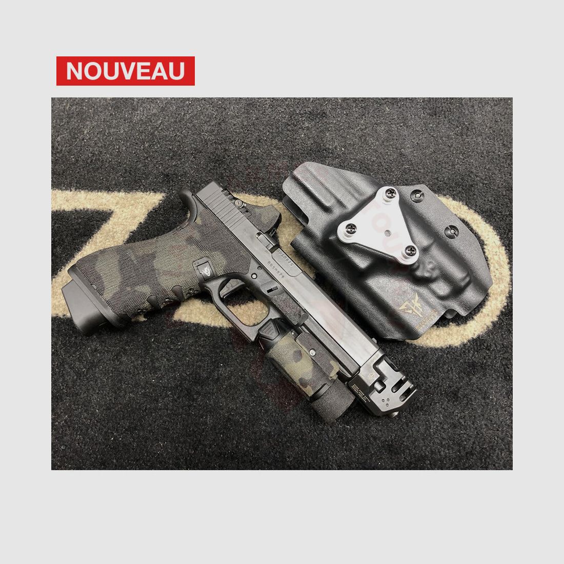 Glock 17 Gen 4 Billau Custom + Mass Driver Strike Industries + rivestimento Multicam Black + torcia tattica Olight Valkyrie + punto rosso Holosun + fondina Kydex BTK su misura, immagine 1 di 7