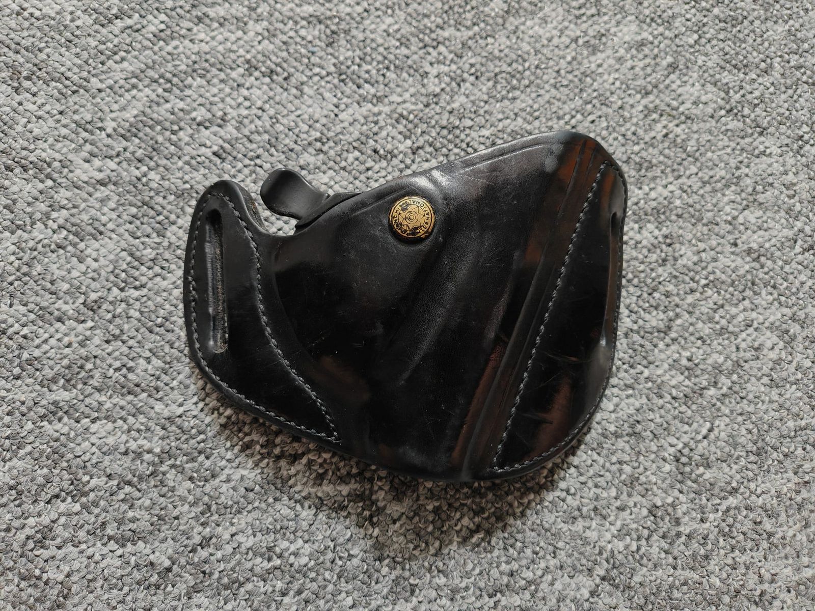 Bianchi Model 82 Leder Gürtel Holster für Heckler & Koch P7 / PSP / Umarex SP 9 /  IWG SP 9 mit Sicherungshebel zu Entnahmeverhinderung 