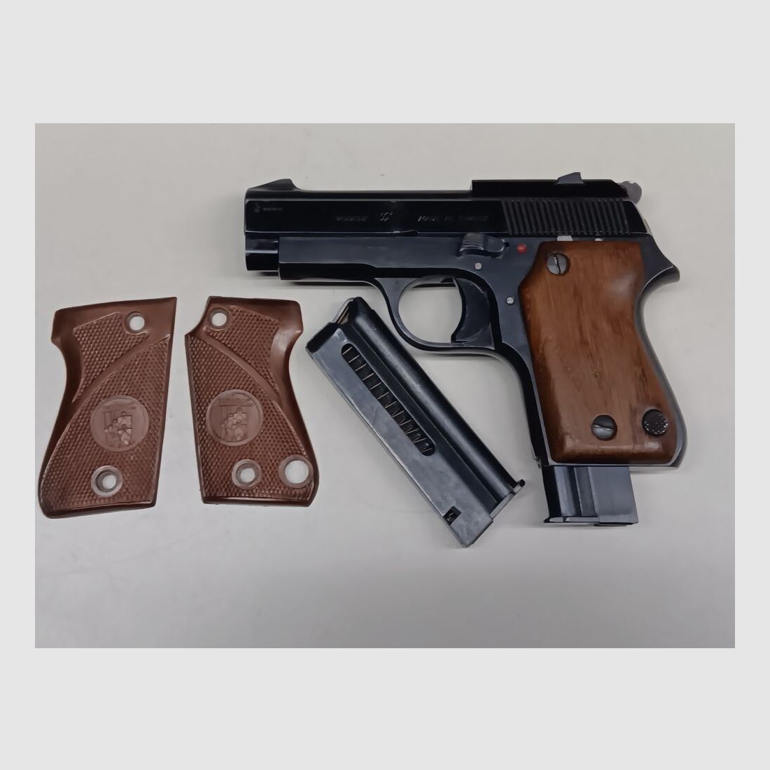 Unique Arms - Hendaye France Model "L
