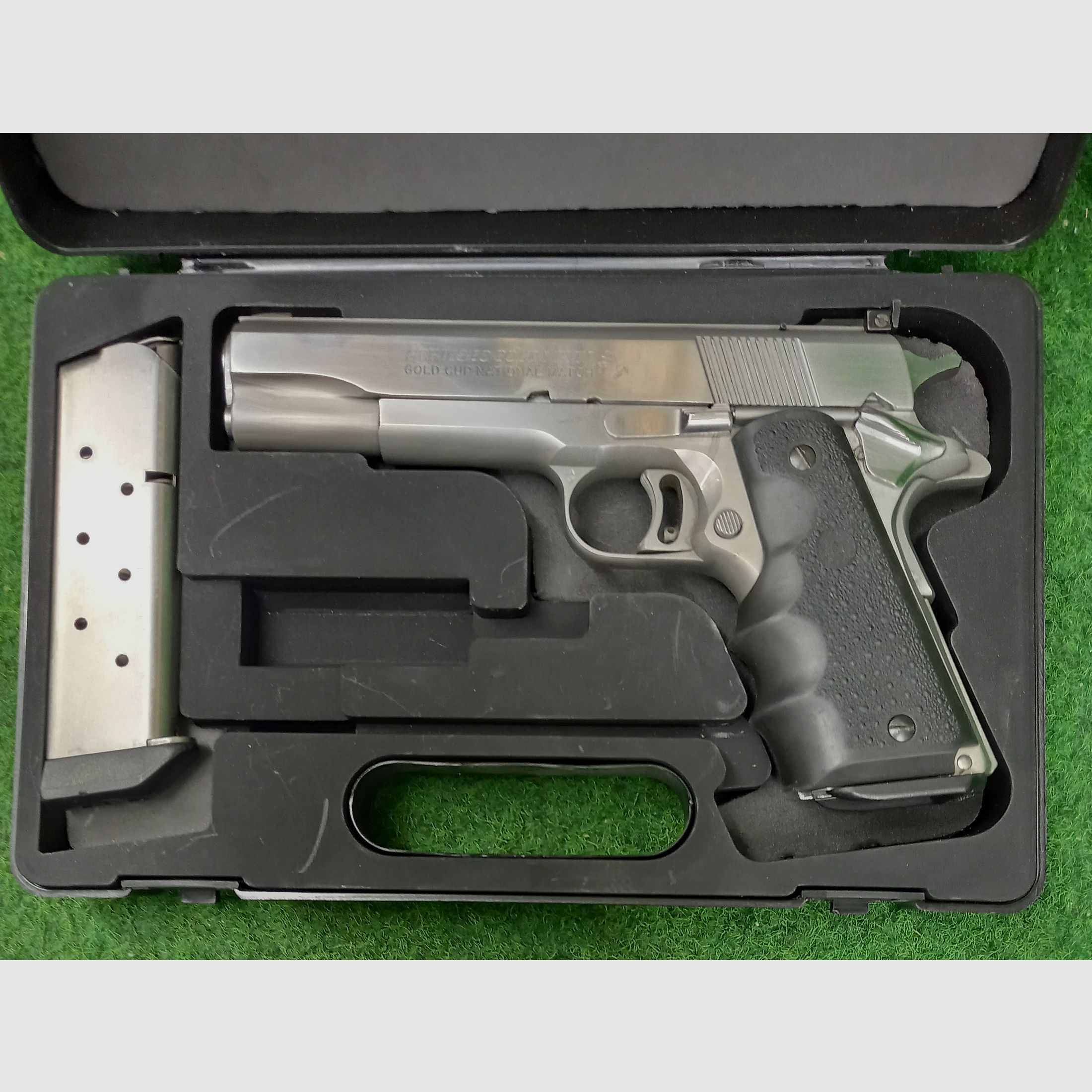 Pistole Colt Gold Cup National Match .45 Auto, Stainless, 