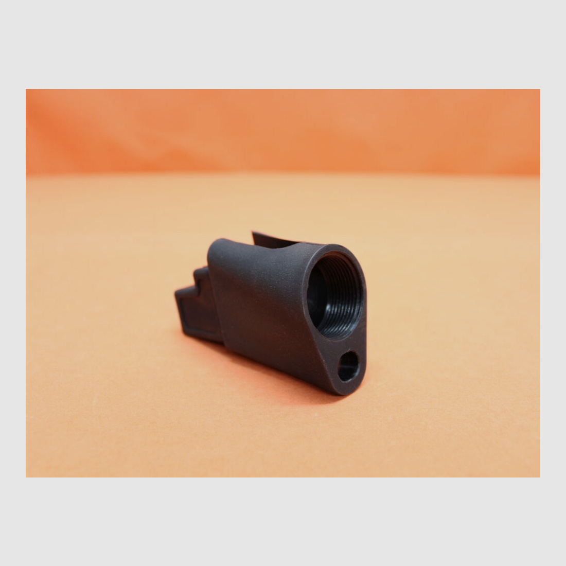 UTG - Leapers Kalashnikov AKM: Adaptador UTG (TL-A68747-AD1) Modelo 4/15 para Carabina AR-15 con culata deslizante / tubo de amortiguación