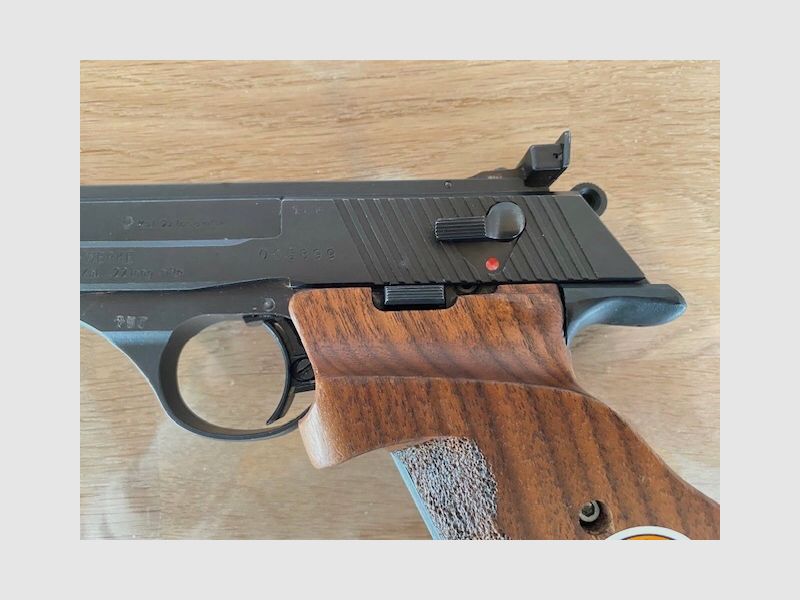 Erma ESP 85A plus .32 sistema de cambio – con empuñadura RINK y amplio stock de piezas de repuesto.