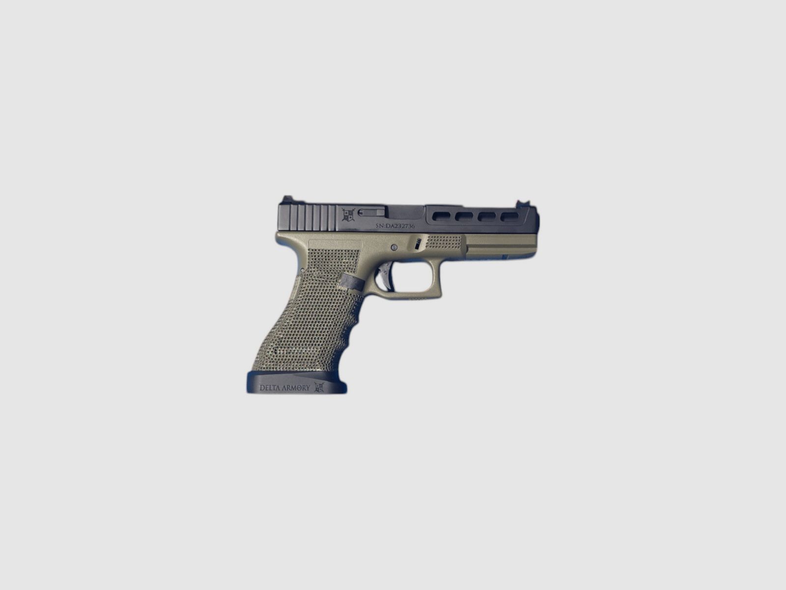P06 GBB Airsoft Pistool met Grip Stippling in Olijf | Delta Armory