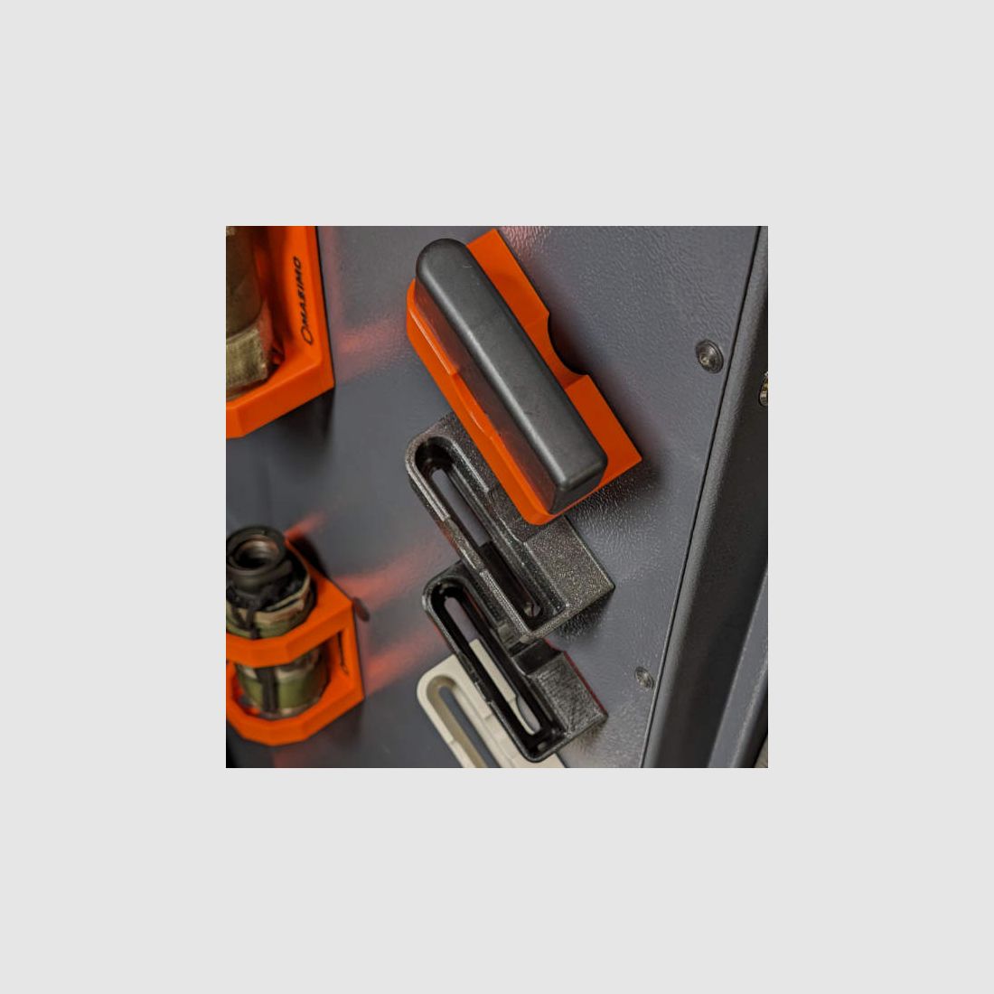 Magnetischer Magazinhalter für Merkel Helix Büchsen-Magazine für Waffenschrank - Zubehör für den Waffenschrank