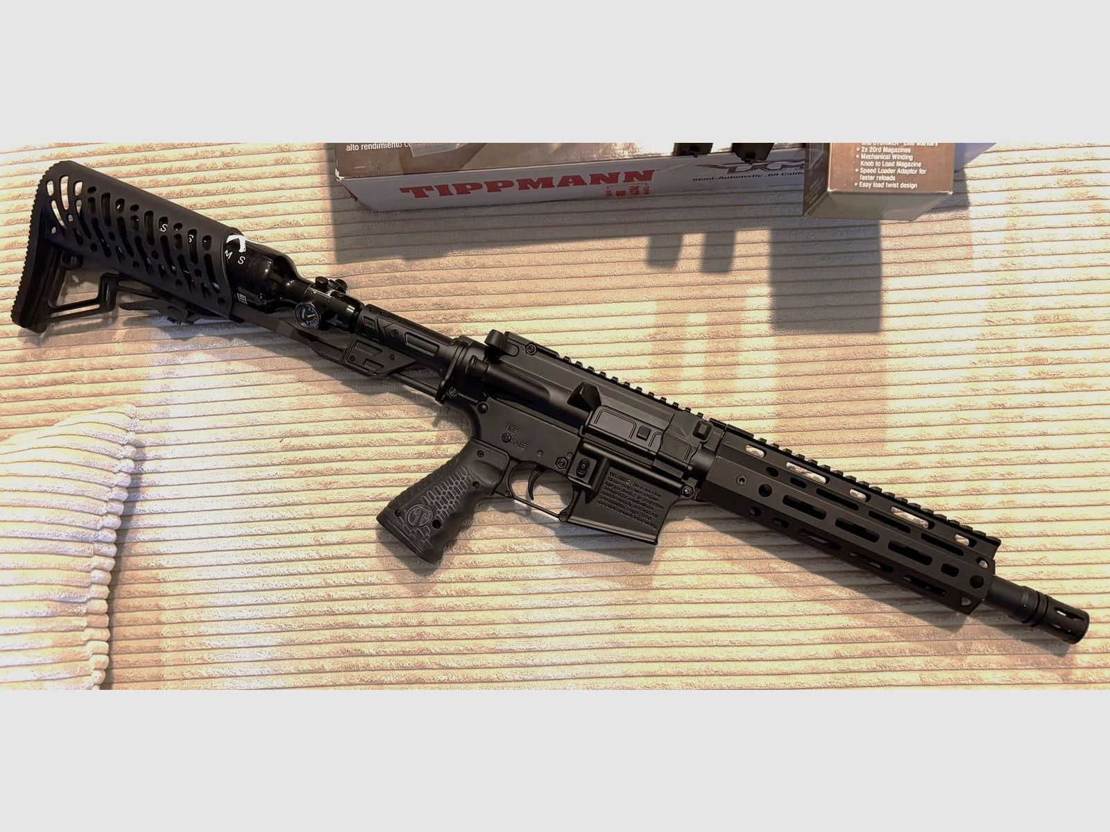 Tippmann TMC Elite in .68 Top accessories