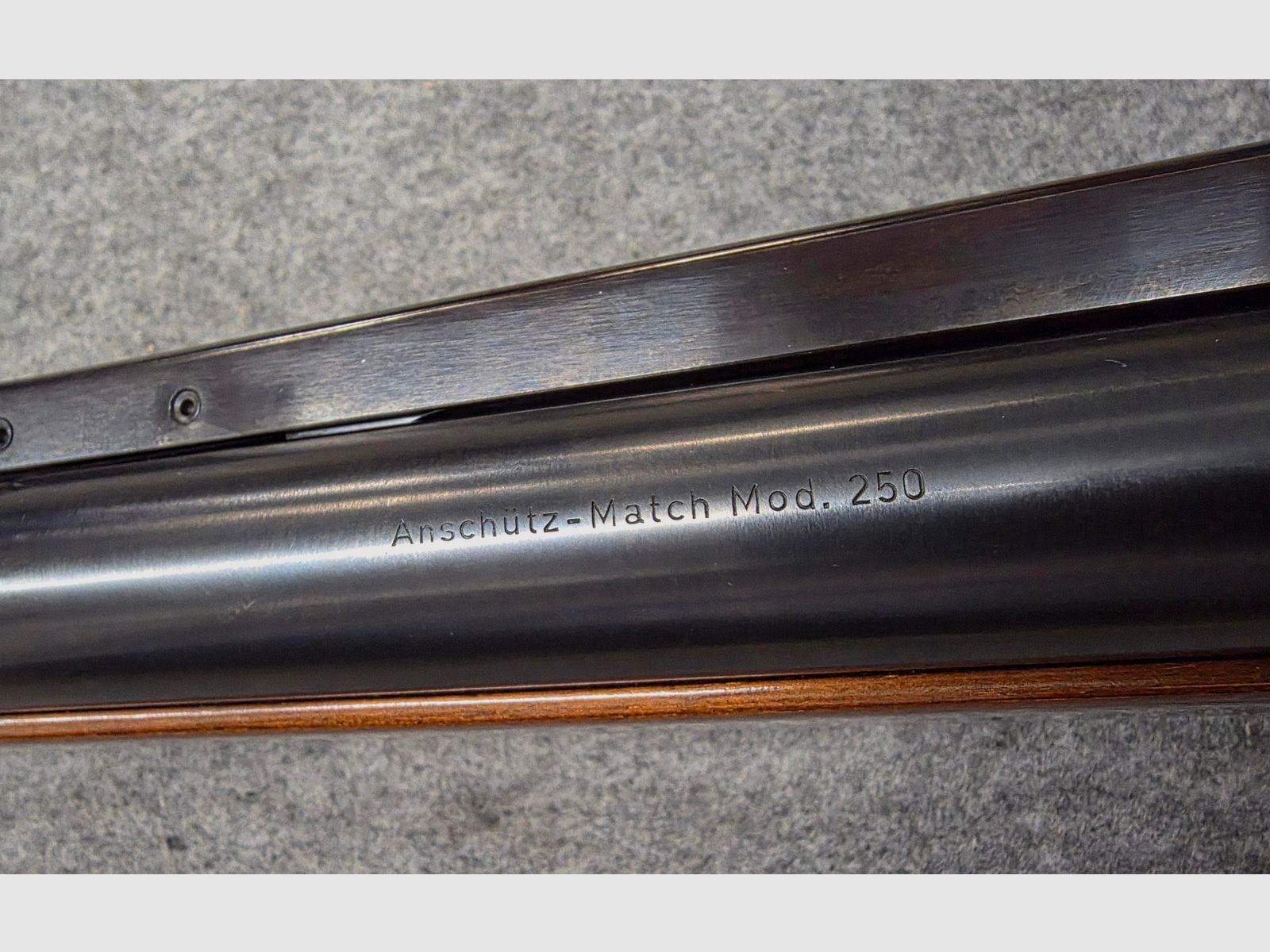 Match Luftgewehr Seitenspanner Anschütz Mod. 250 sehr selten im tollen Zustand, kaum benutzt.
