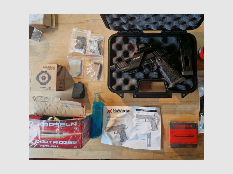 NX 1911 BOA Co2 Pistole Blowback 4,5mm BB schwarz mit viel Zubehör