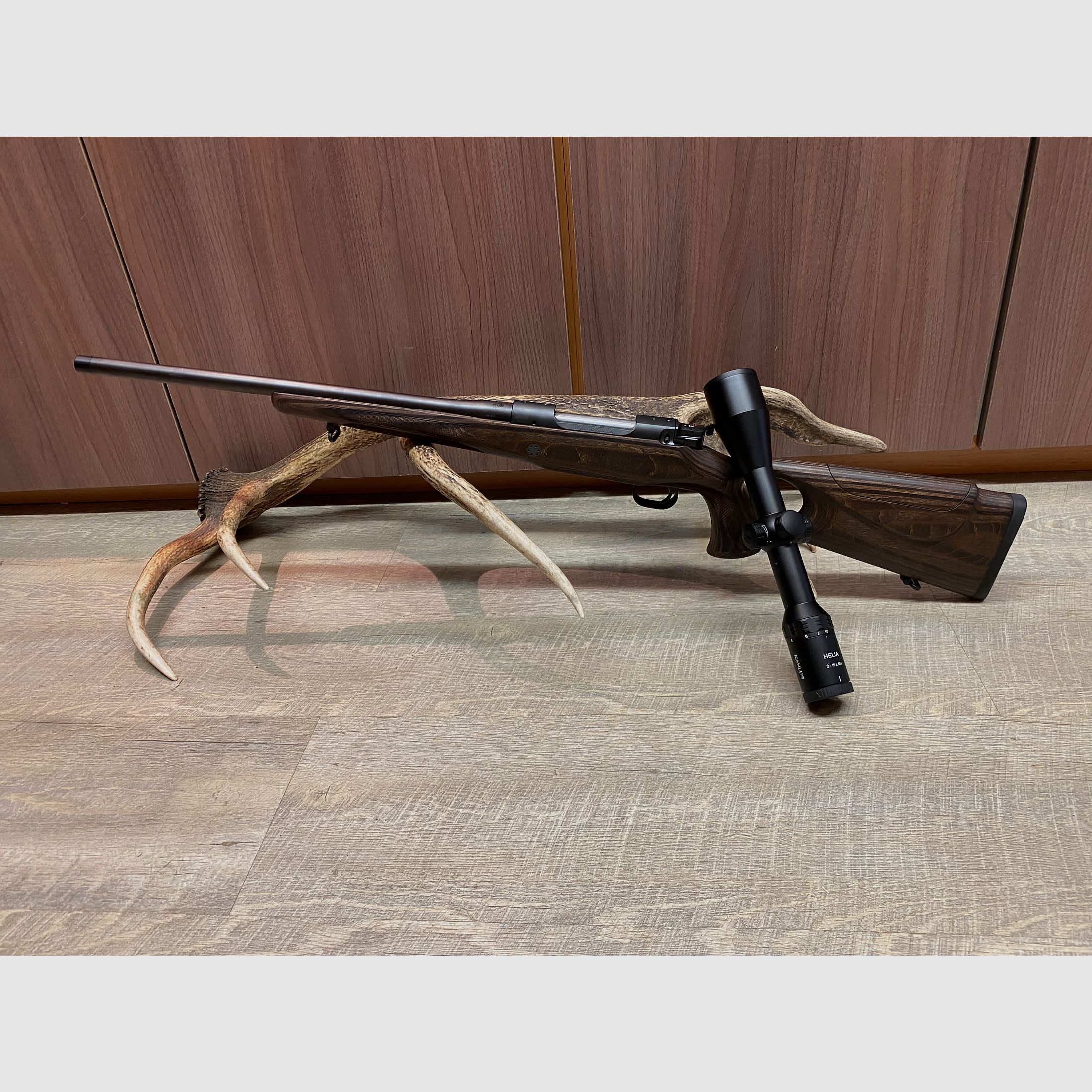 Mauser M12 Big Max, met Kahles Helia 2-12x50i, zonder rail