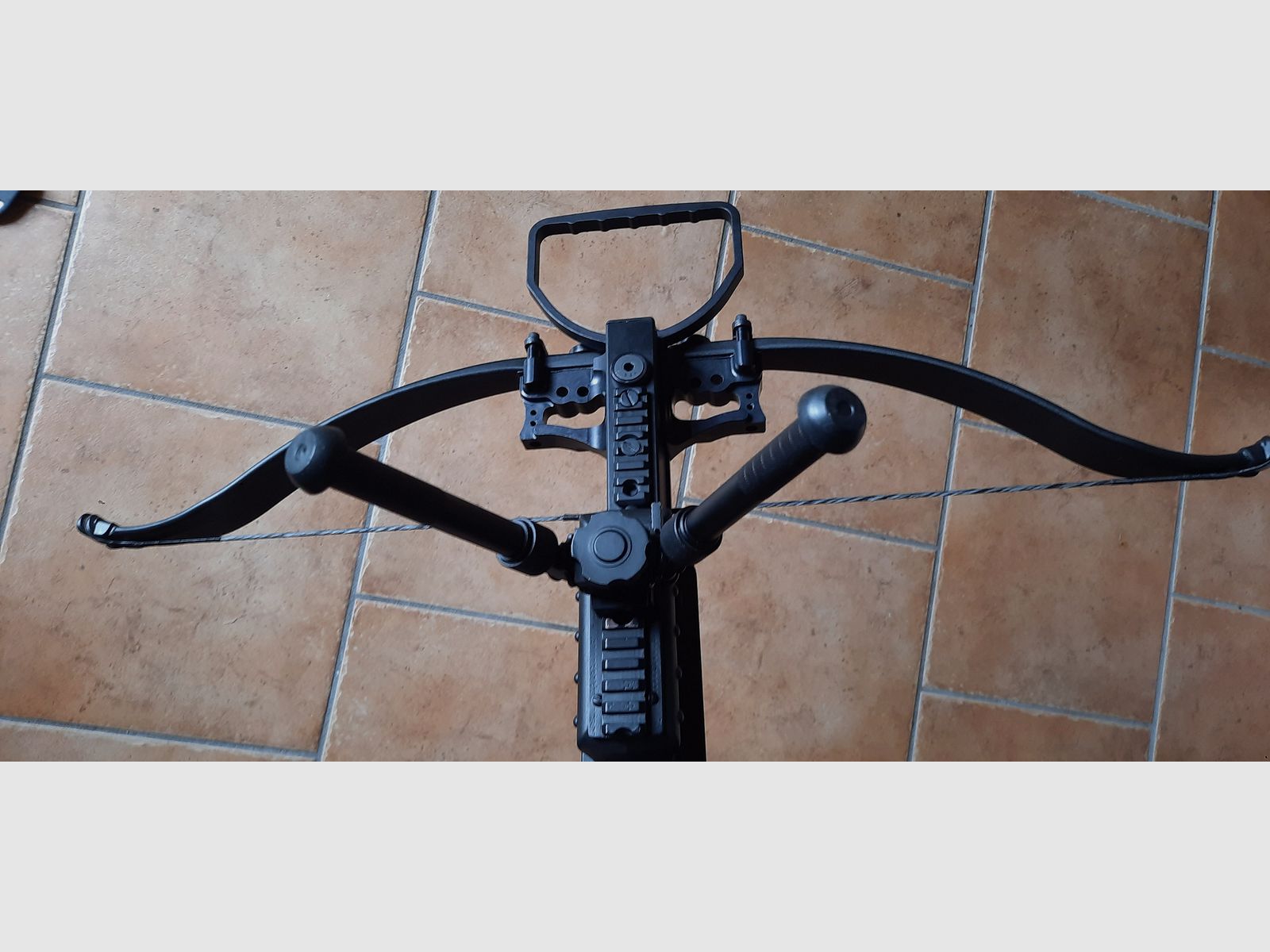 Excalibur XLT 2.0 with 200 lbs Matrix limbs, new, image 5 of 7