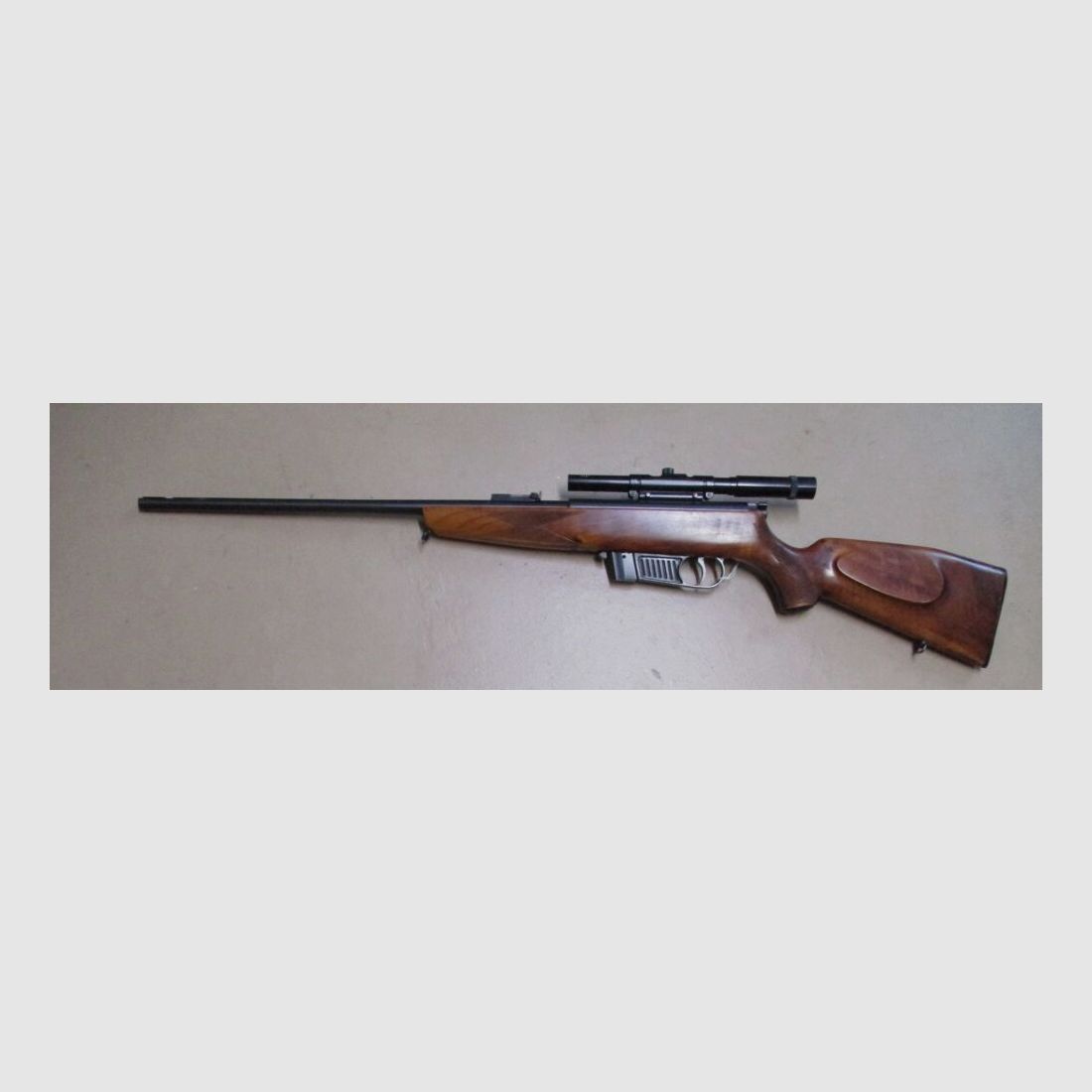 Selbstladebüchse .22lr Voere Austria mit Zielfernrohr Automat