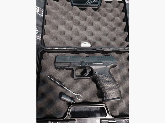 Walther PPQ + Original Walther Pistolen-Holster & 1 Extra Magazin