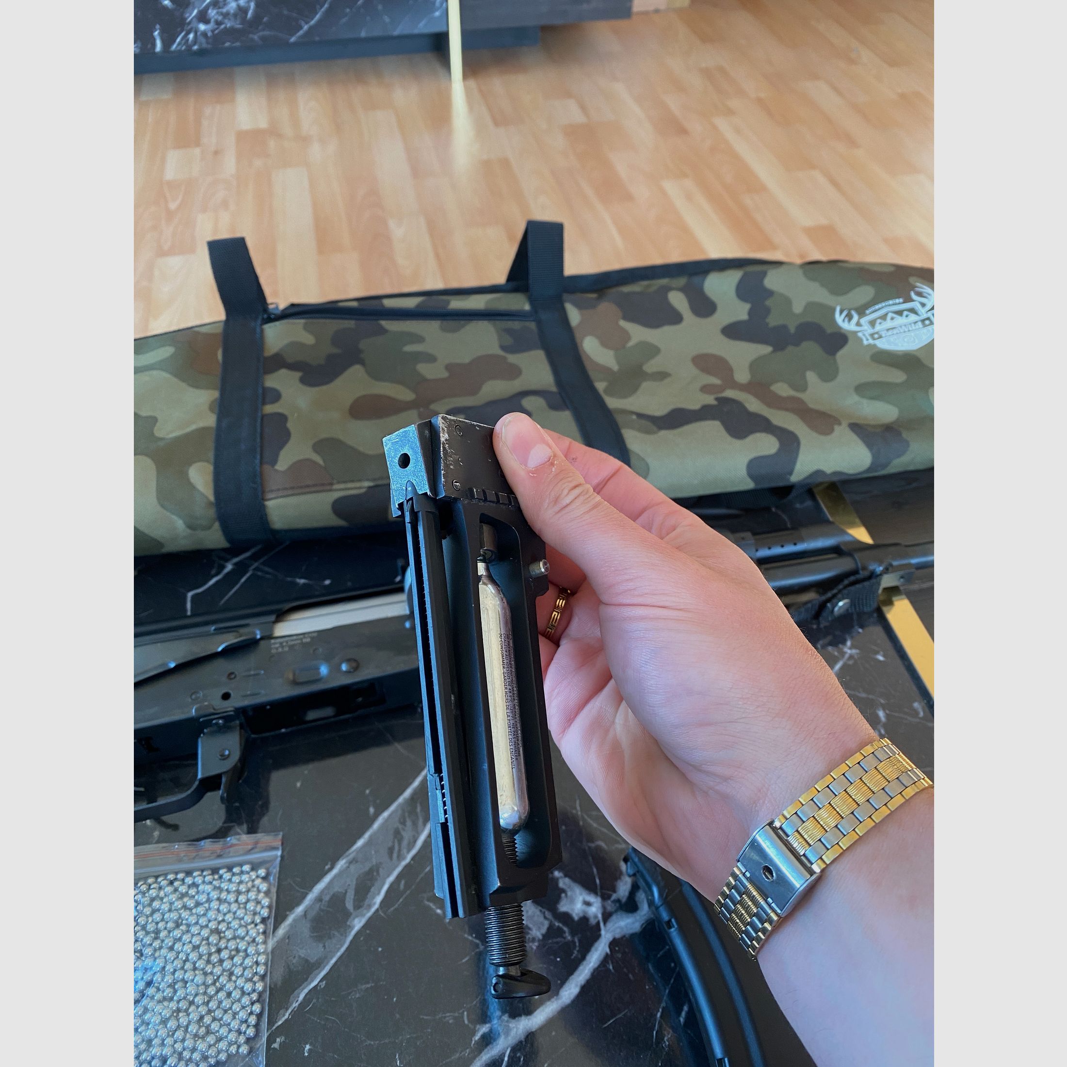 Umarex G.S.G AK47 4,5 mm BB carabine à air comprimé CO2 comme neuve en métal et bois avec accessoires