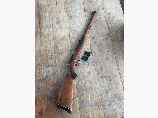 Wunderschöner Anschütz Stutzen im Kaliber .22 WinMag 