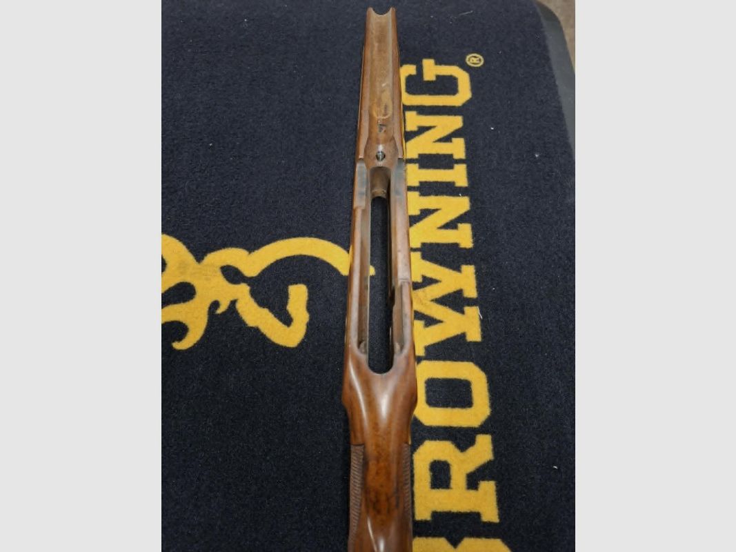 Manufrance Reina 446 culata 22Lr, imagen 5 de 6
