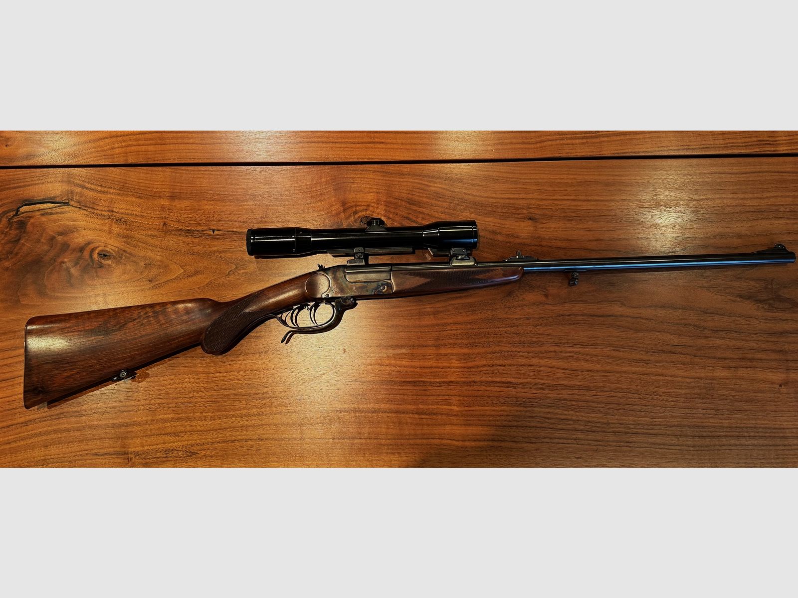 Sauer hunting rifle in caliber 8x48R.