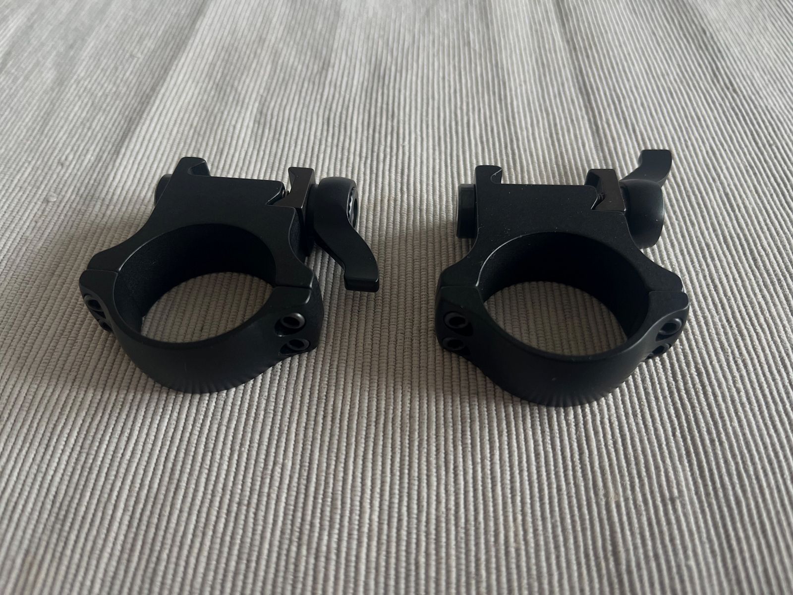 Attacco Recknagel PSG a sgancio rapido, 30 mm, con leva Polyform – mai usato, immagine 2 di 3