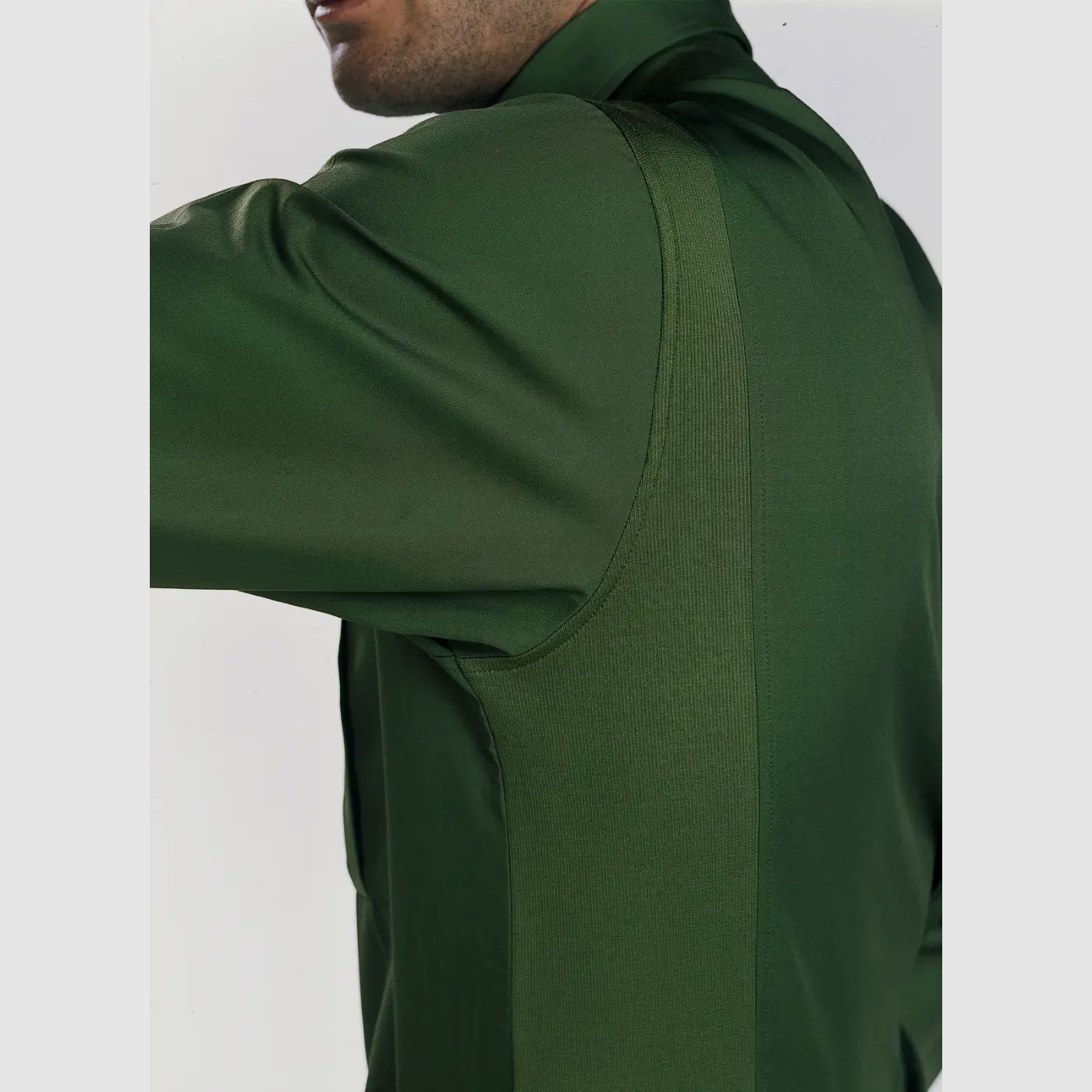 Chemise de chasse à zones de déhnage