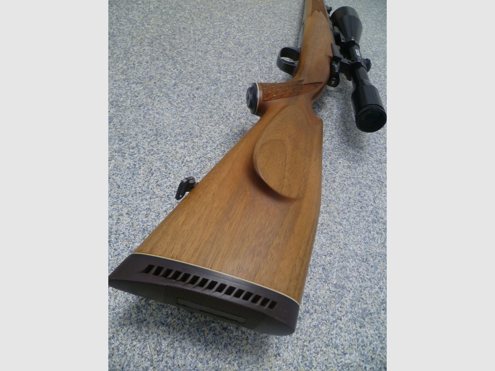 Rifle repetidora Zastava L83 .30-06 Spring.