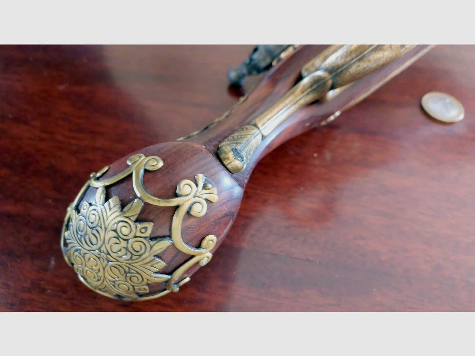 Replica flintlock pistol decoration – defective