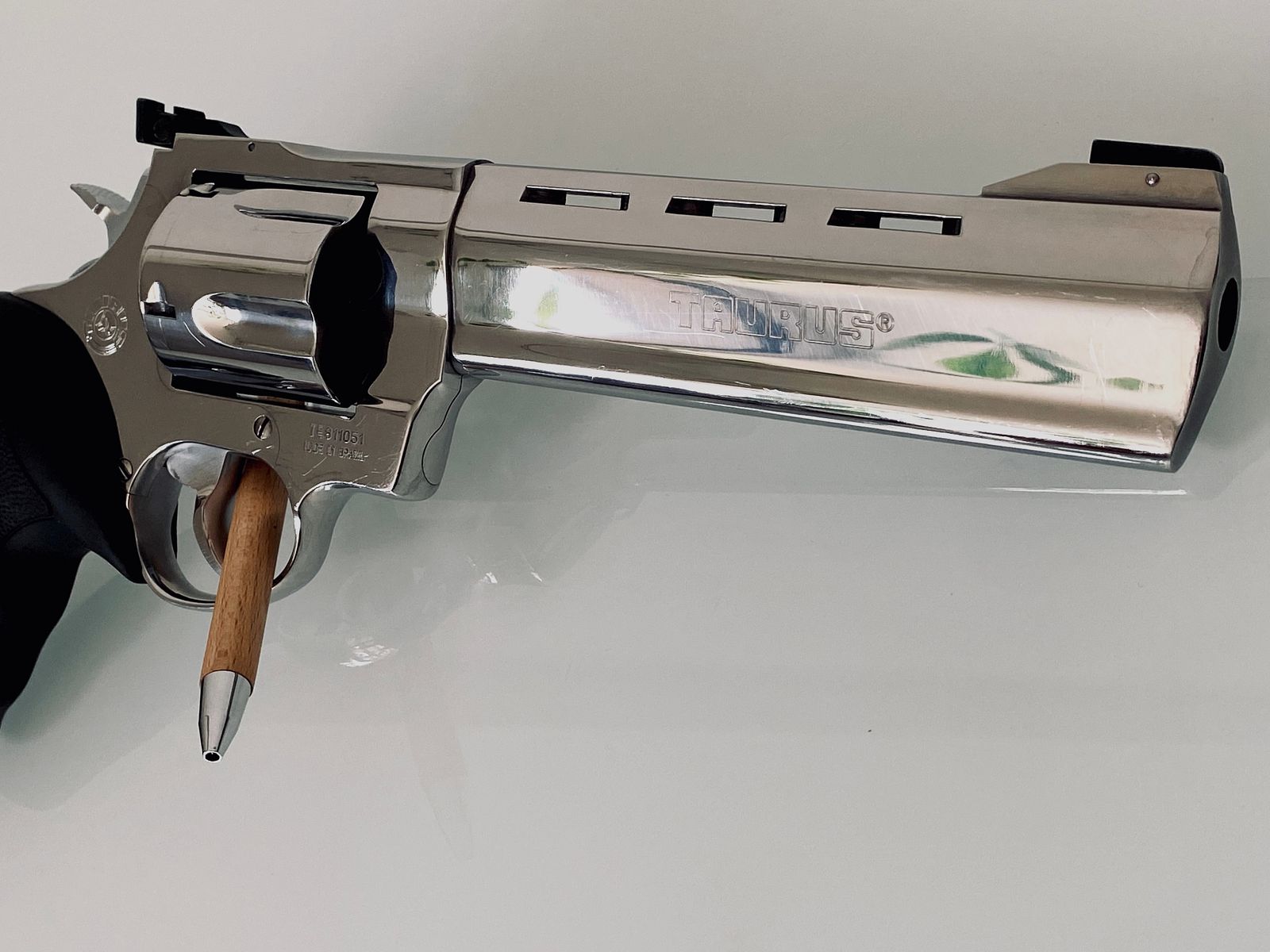 Taurus Raging Bull .454 Casull 6 1/2 Zolll