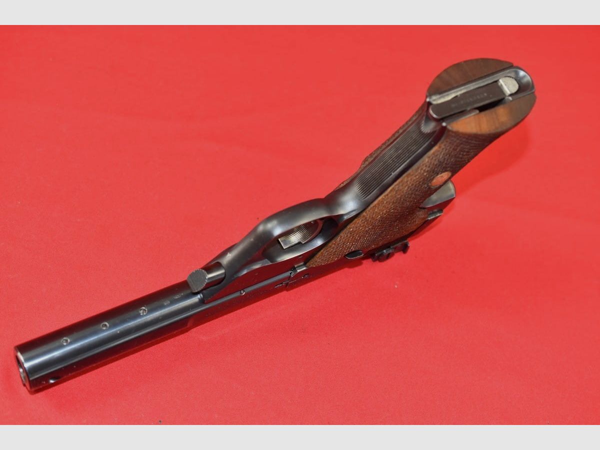 #7176 HIGH STANDARD PISTOOL MOD.104, 1965, kal. .22lr, afbeelding 3 van 17