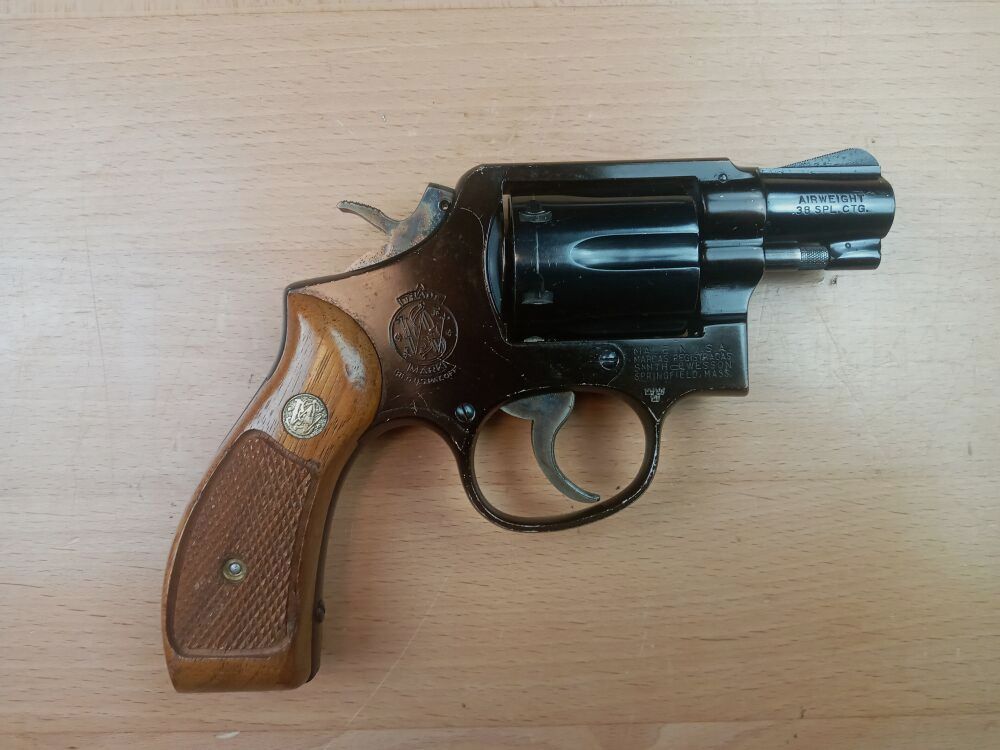 Smith & Wesson M 12 Airweight