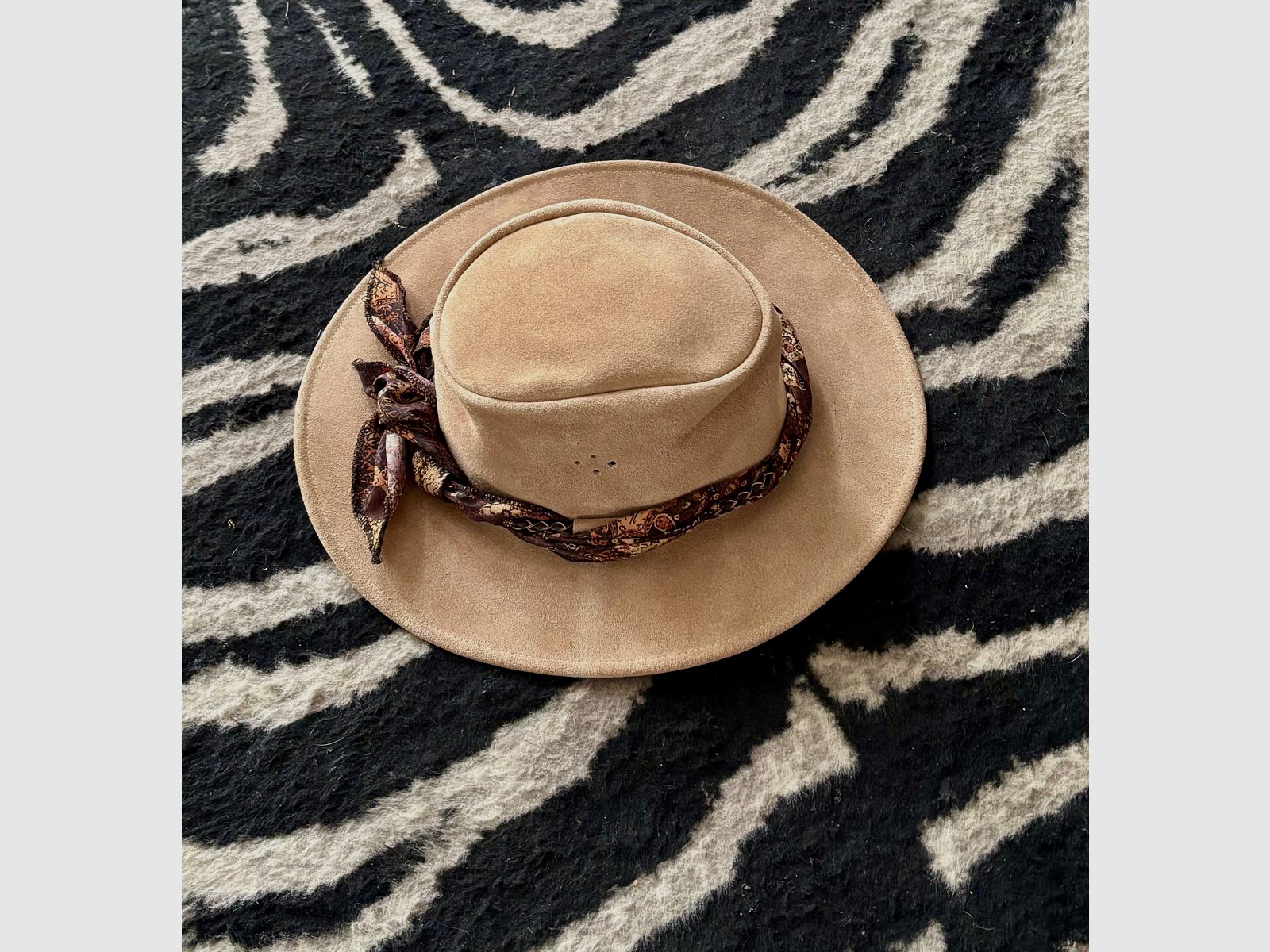 SAFARI Hut aus echt Leder mit dem typischen Safari Hutband !       Made in Australia 