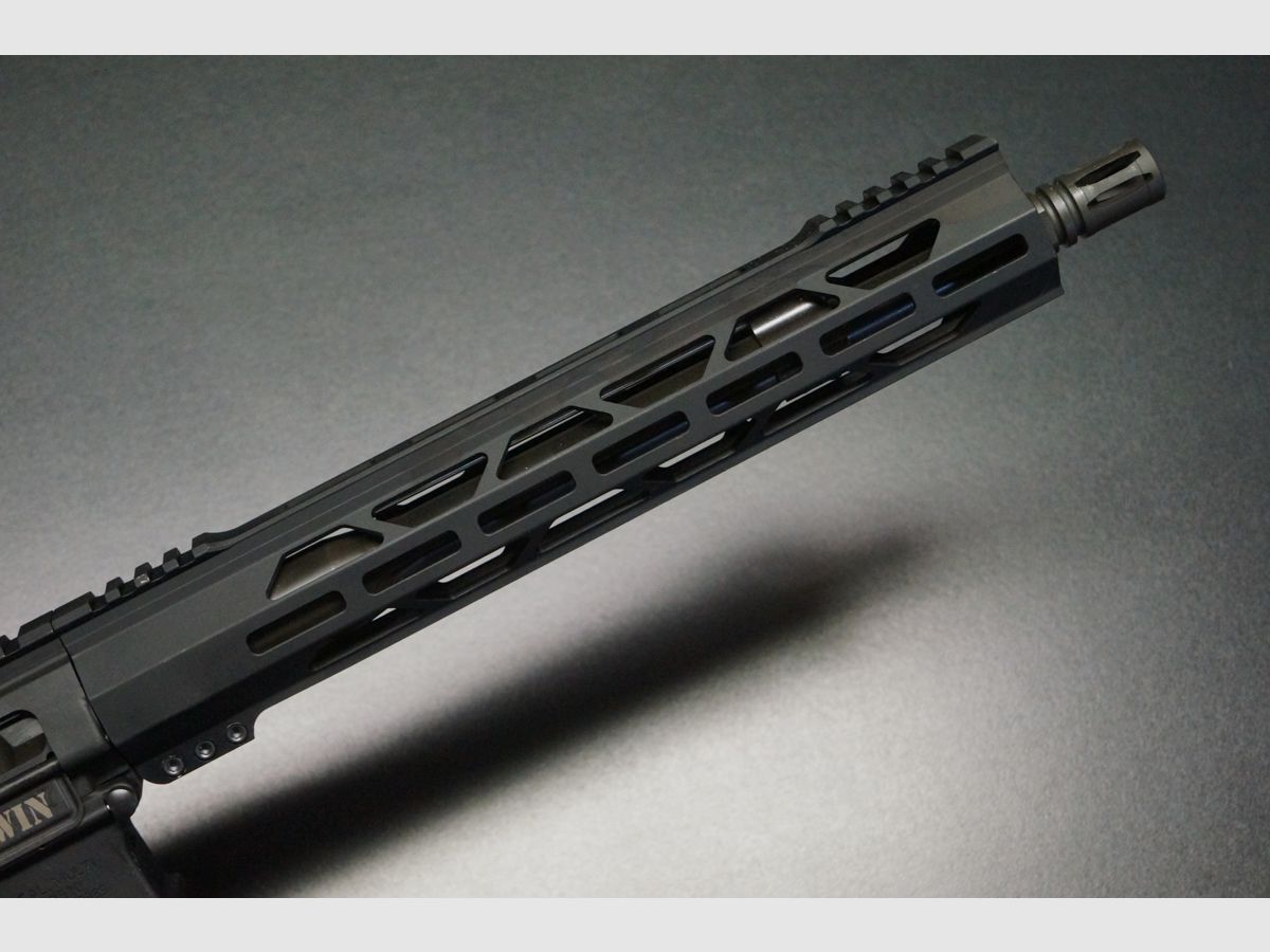 Diamondback DB-10 Tactical, Bild 2 von 5