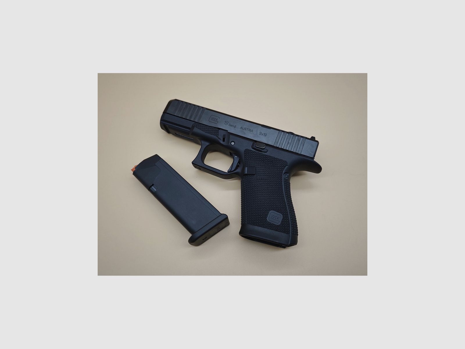 Pistole GLOCK 19 Gen 6 FS 9mm, Bild 2 von 5