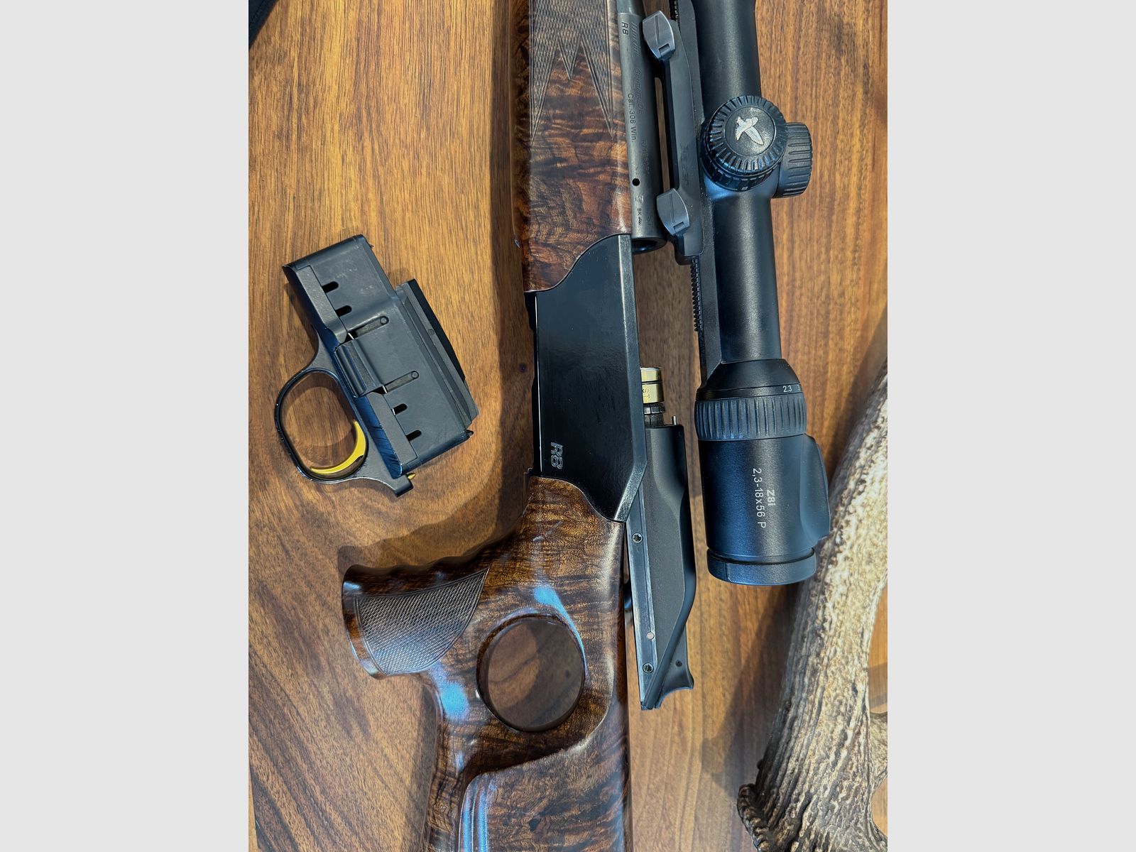 Blaser R8 Kaliber 308. Win + Swarovski Z8i Zielfernrohr 