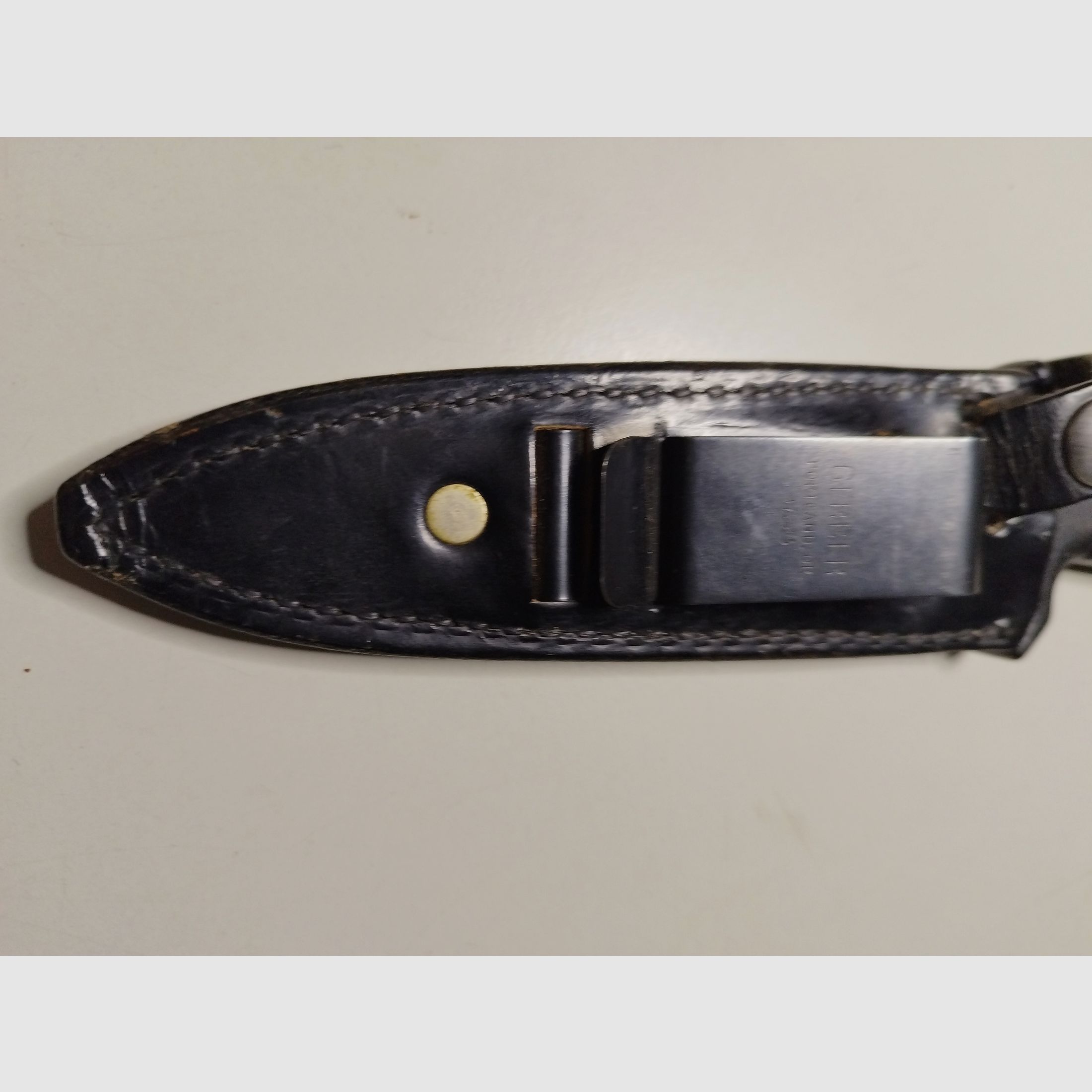 Hochwertiges Messer GERBER COMMAND 1 mit Leder-Clip Scheide