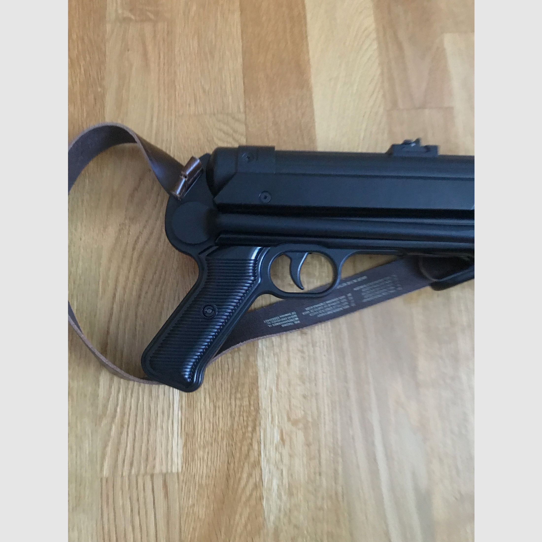 German Sport Guns MP 40 9mm Knall. Mit Original  Stahl Ersatzmagazin