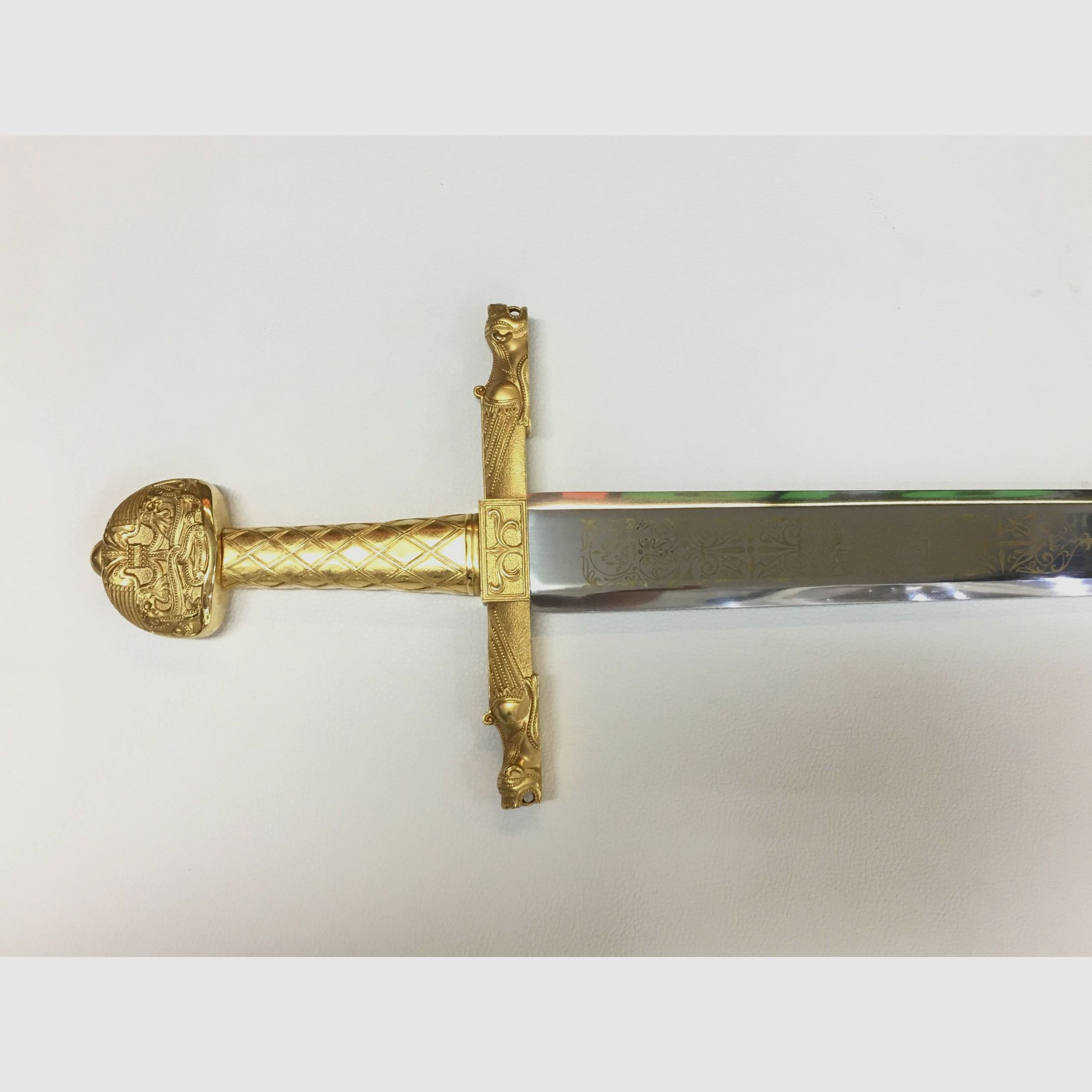 ART GLADIUS S.A. – CARLO MAGNO 742-814, zdjęcie 4 z 4